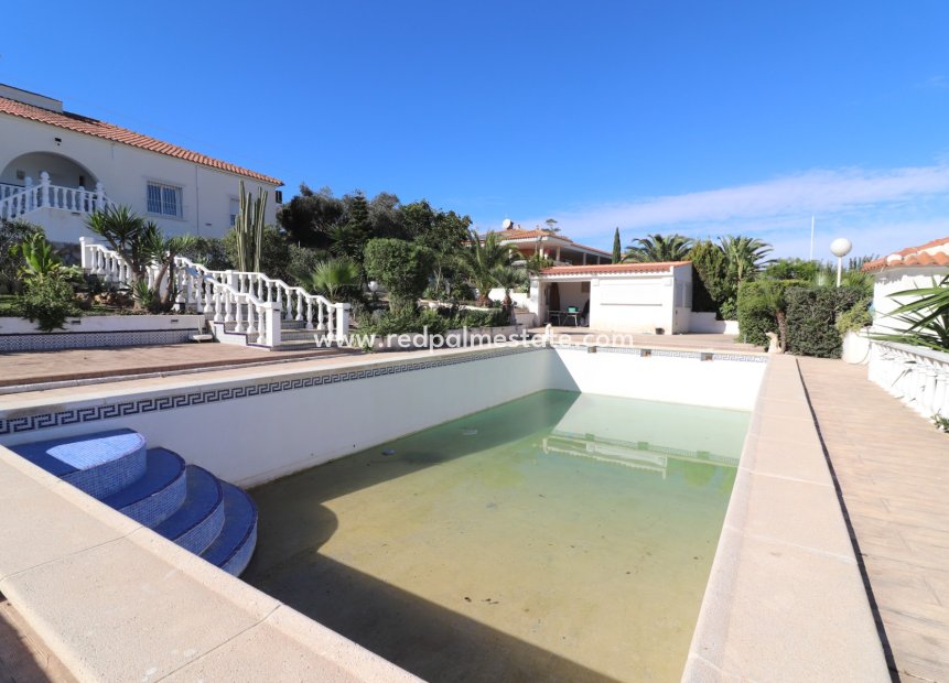 Återförsäljning - Villa -
Algorfa