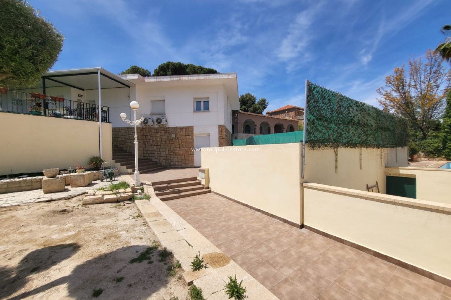 Återförsäljning - Villa -
Alicante - Costa Blanca