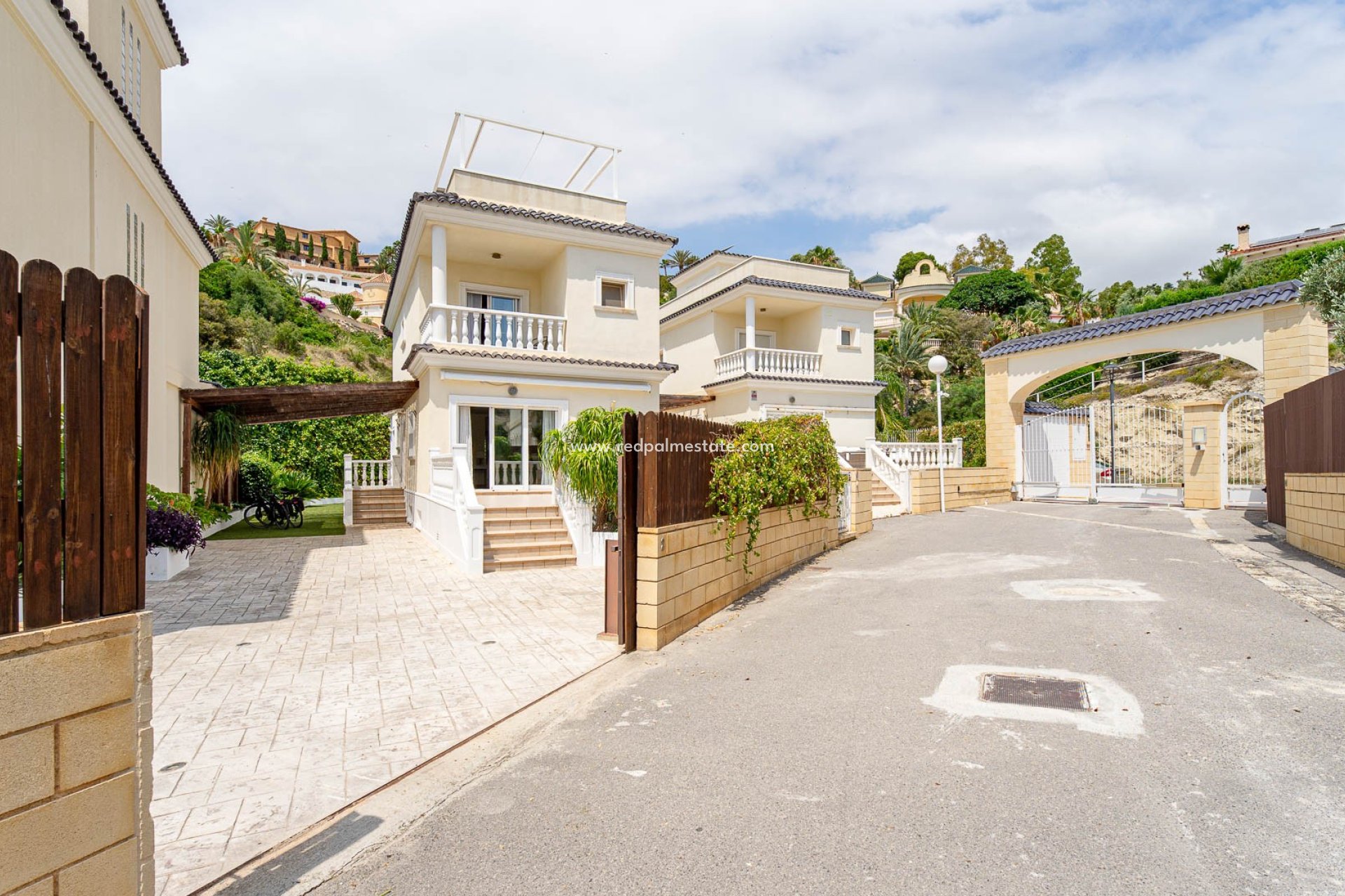 Återförsäljning - Villa -
Alicante - El Campello