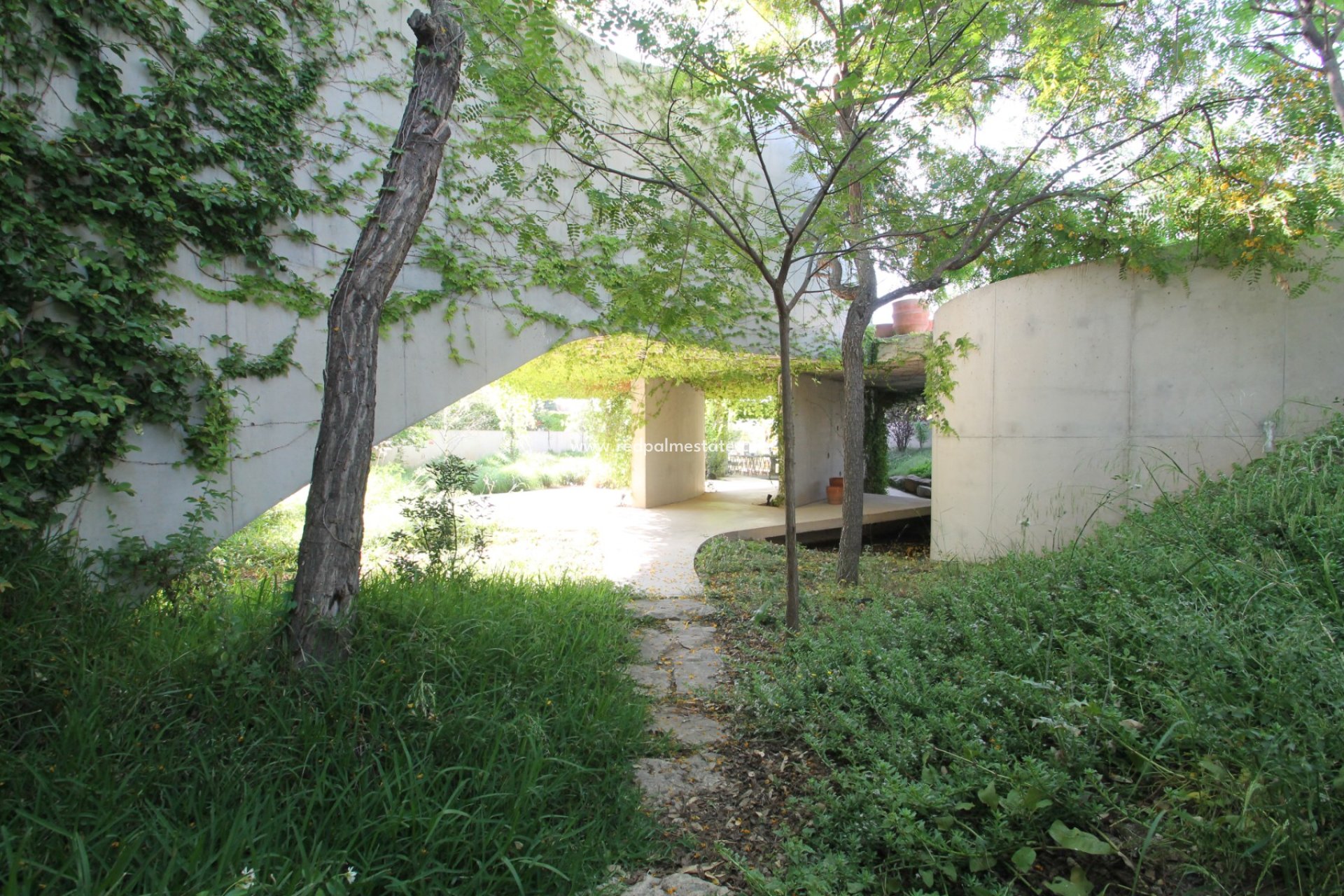 Återförsäljning - Villa -
Alicante - Inland