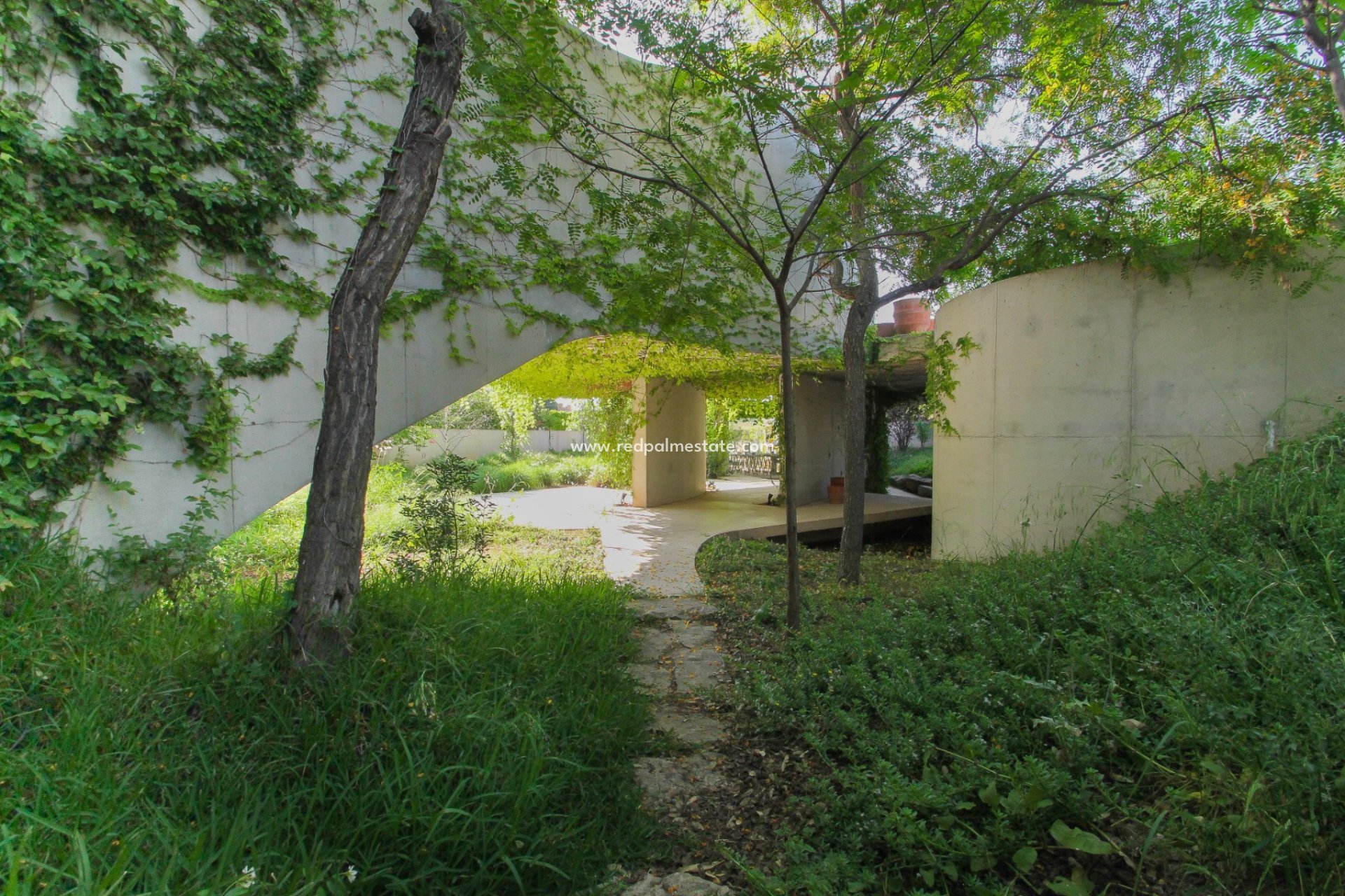 Återförsäljning - Villa -
Alicante - Inland