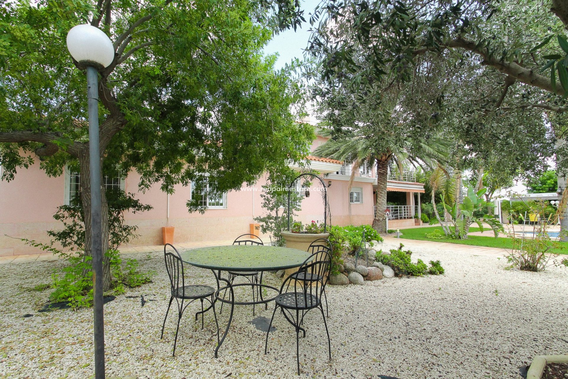 Återförsäljning - Villa -
Alicante - Inland