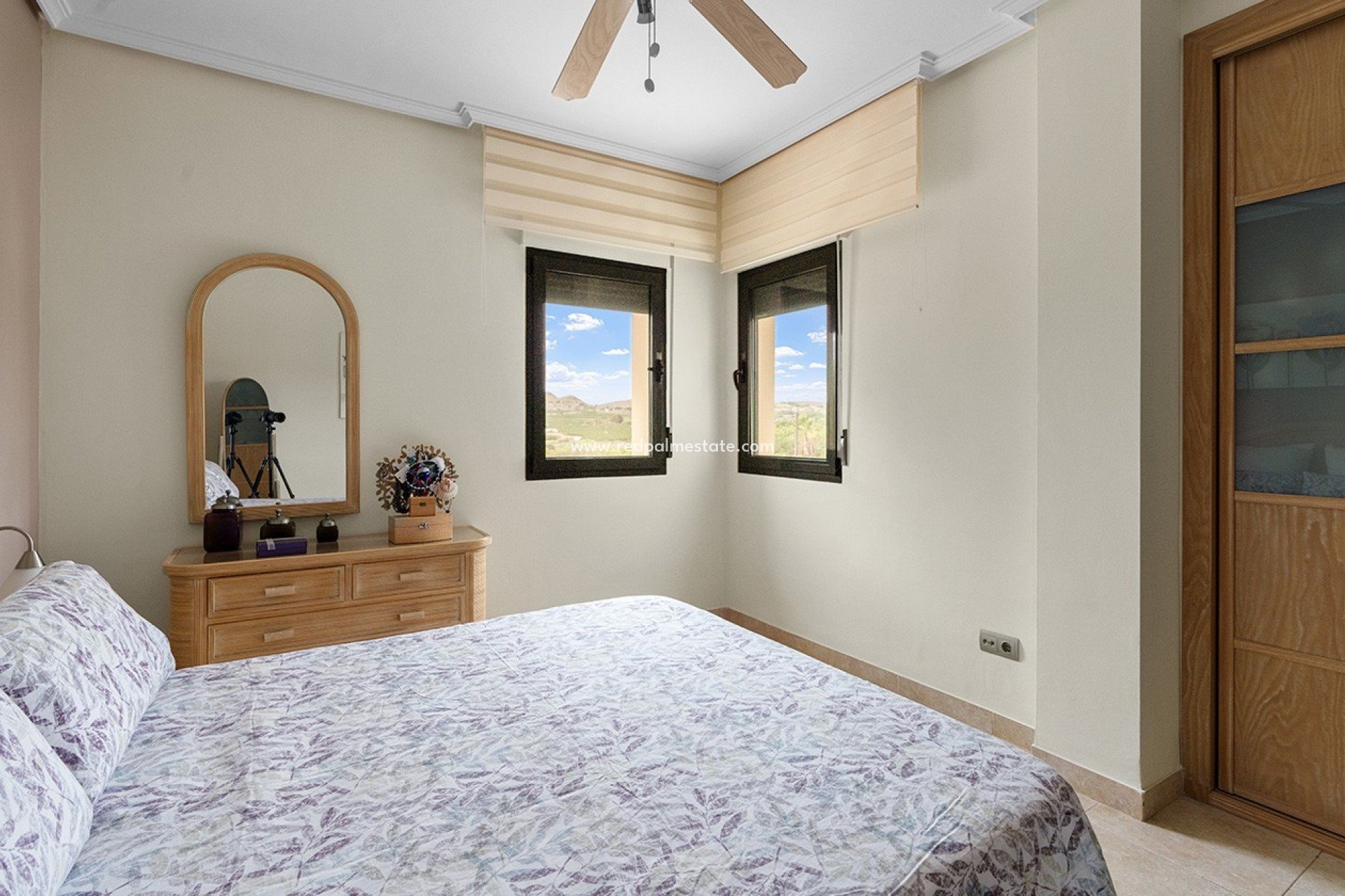 Återförsäljning - Villa -
Alicante - Rebolledo