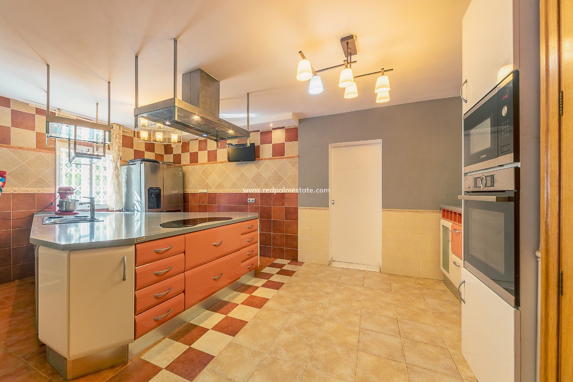 Återförsäljning - Villa -
Alicante - San Vicente del Raspeig