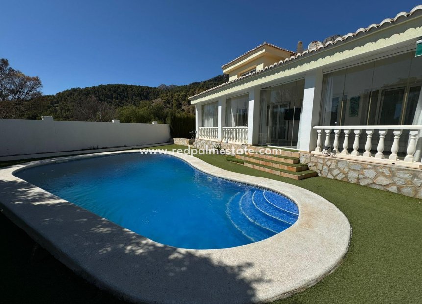 Återförsäljning - Villa -
Altea - Altea Hills