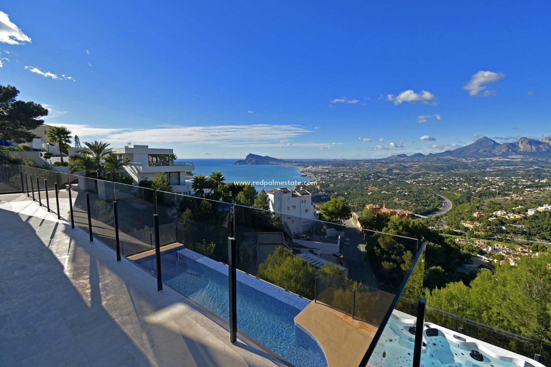 Återförsäljning - Villa -
Altea - Altea Hills