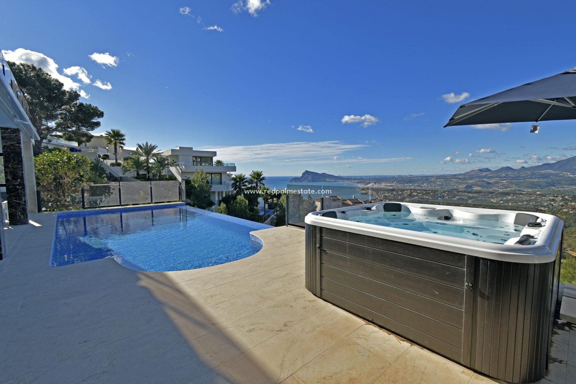 Återförsäljning - Villa -
Altea - Altea Hills