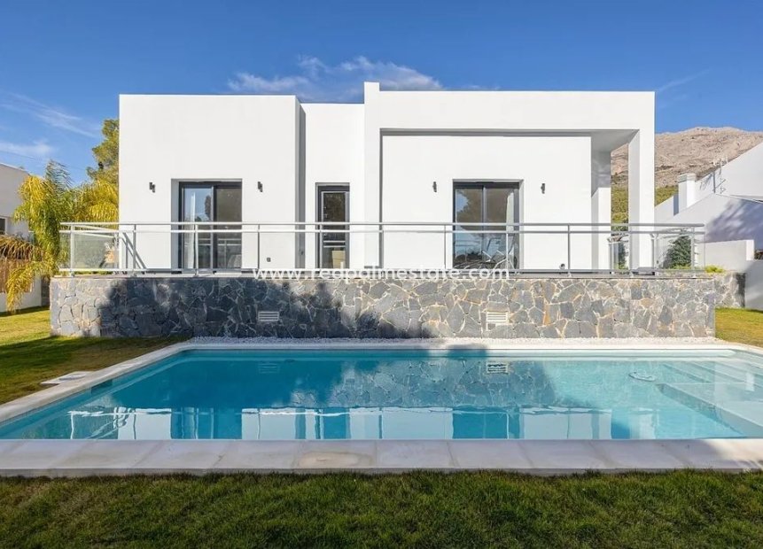 Återförsäljning - Villa -
Altea - Costa Blanca