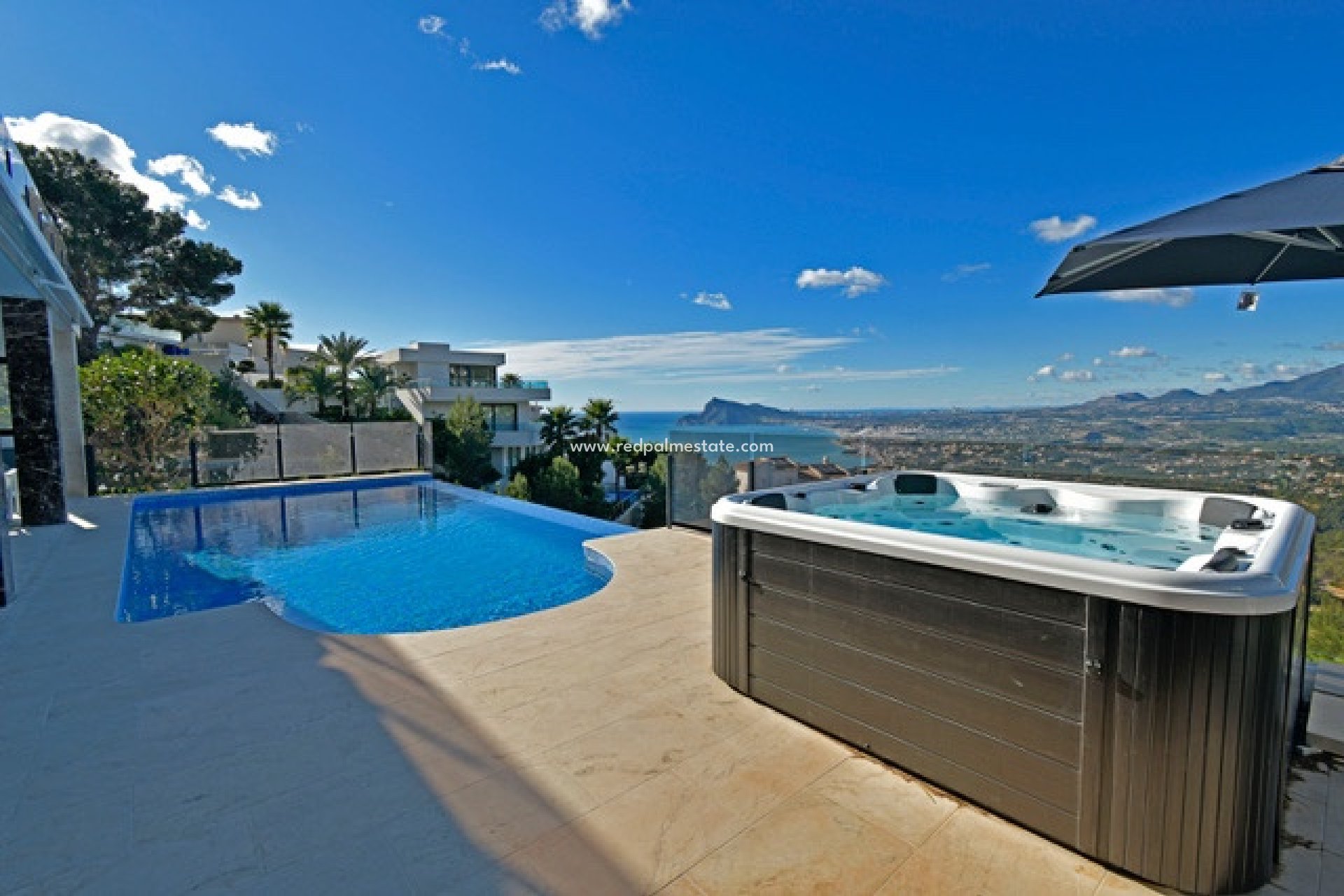 Återförsäljning - Villa -
Altea - Costa Blanca