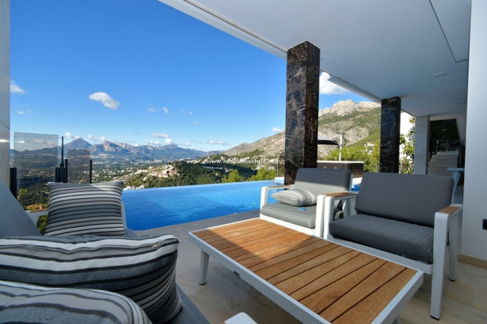 Återförsäljning - Villa -
Altea - Costa Blanca