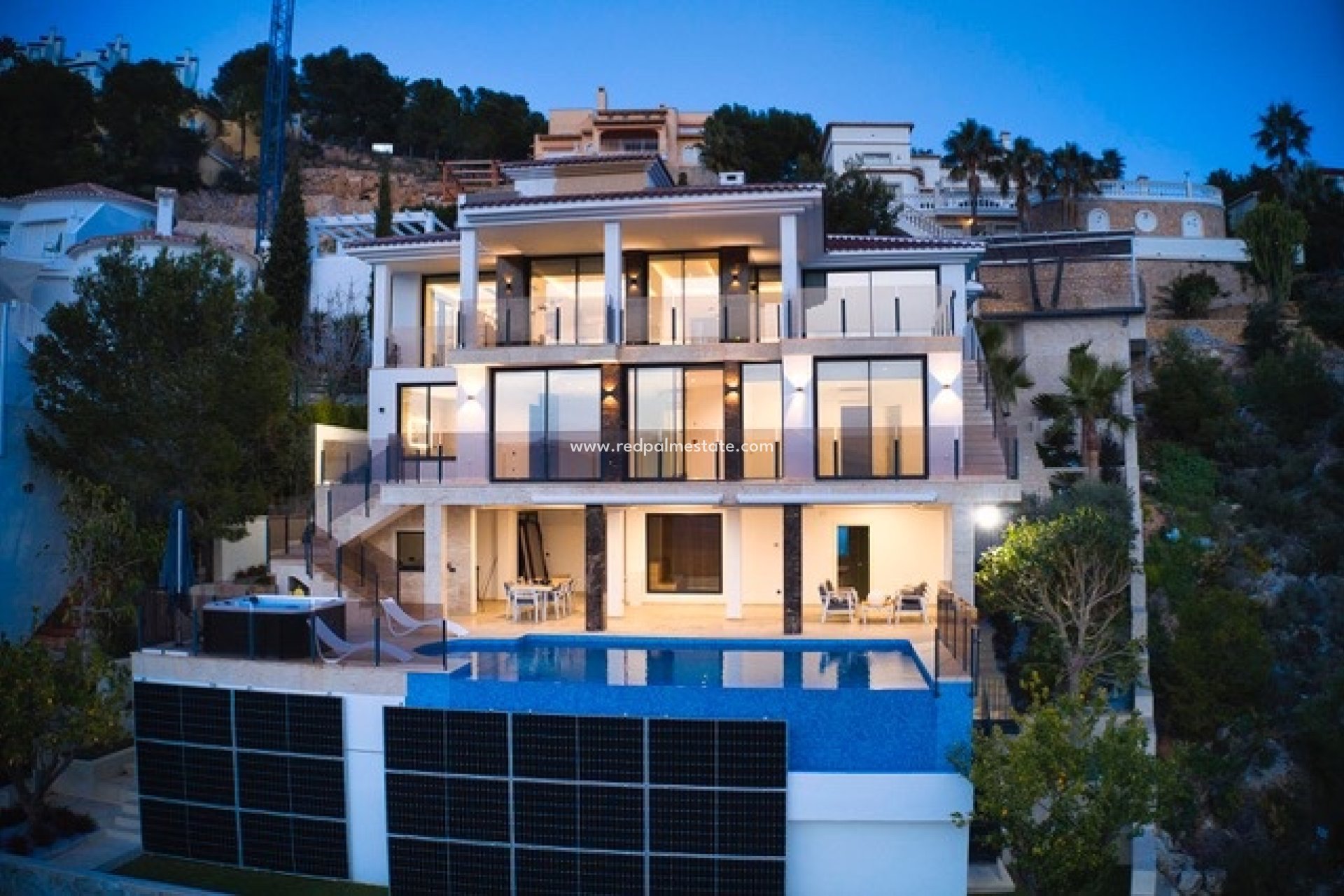 Återförsäljning - Villa -
Altea - Costa Blanca