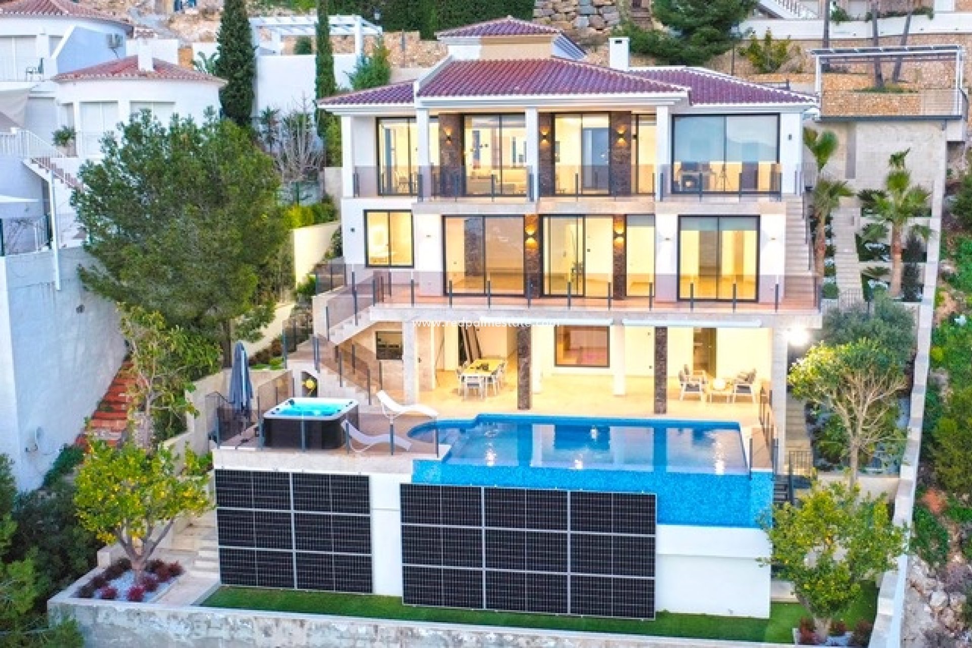 Återförsäljning - Villa -
Altea - Costa Blanca