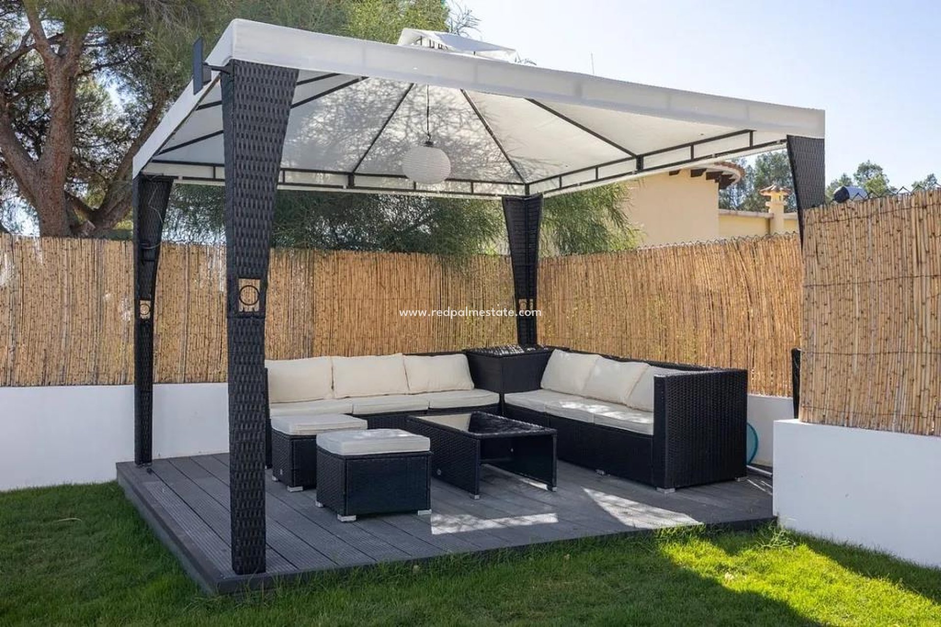 Återförsäljning - Villa -
Altea