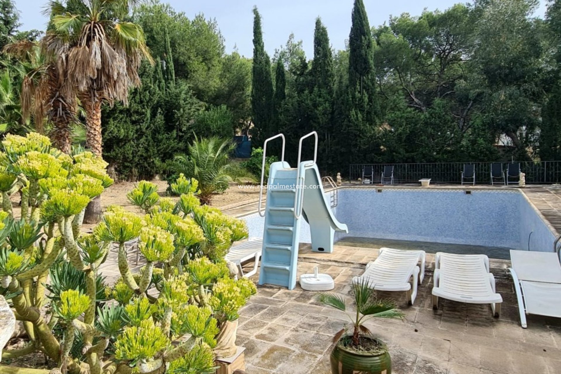 Återförsäljning - Villa -
Benidorm - Costa Blanca