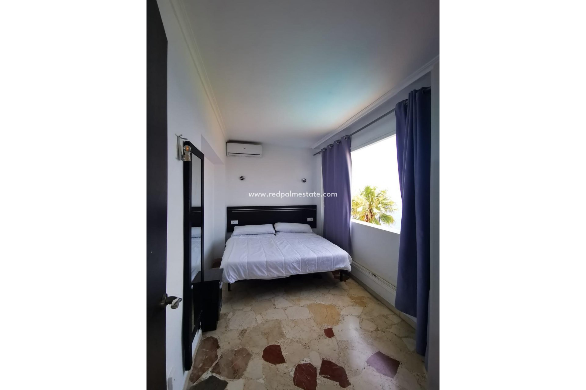 Återförsäljning - Villa -
Benidorm - Playa de Levante