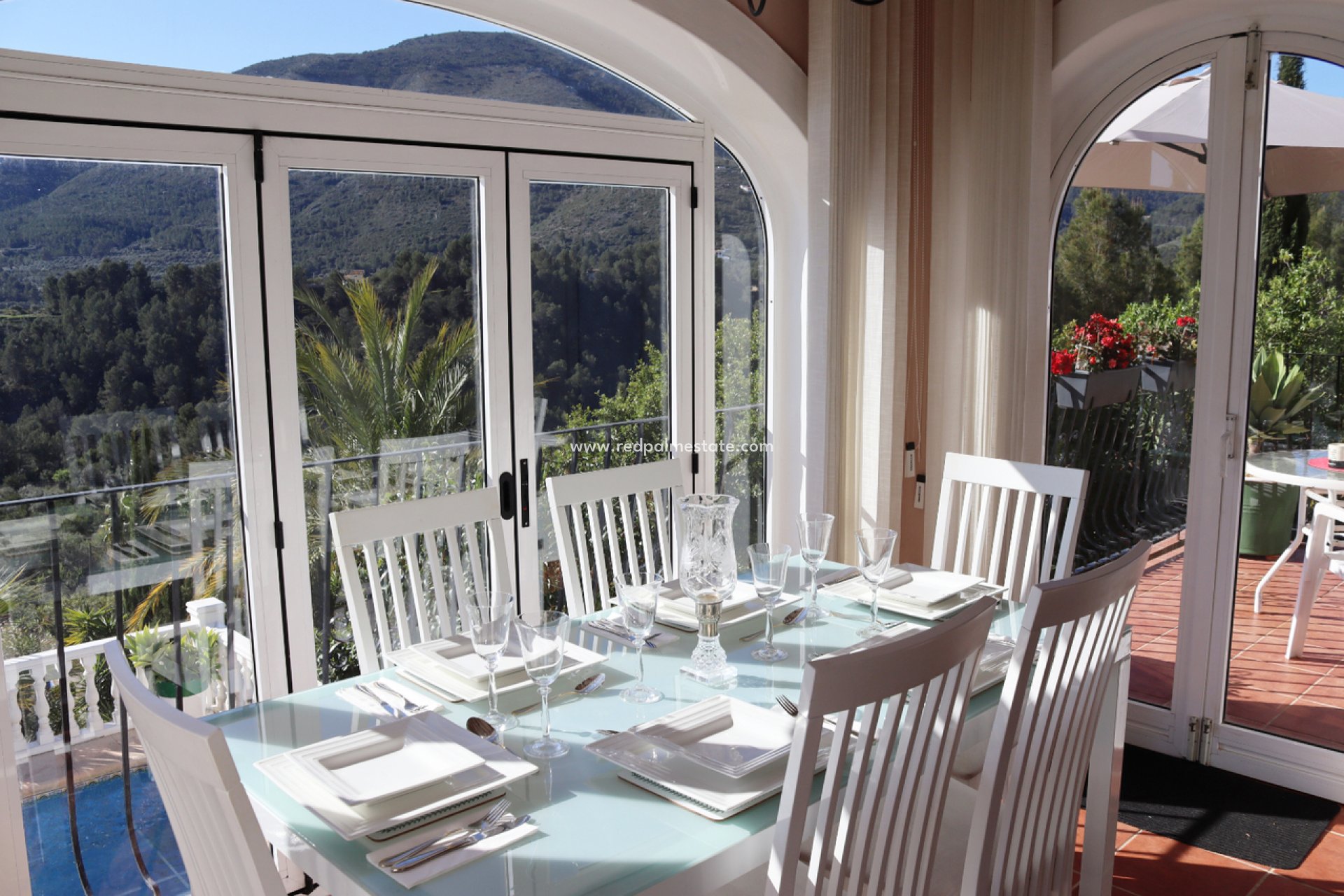 Återförsäljning - Villa -
Benigembla - Inland