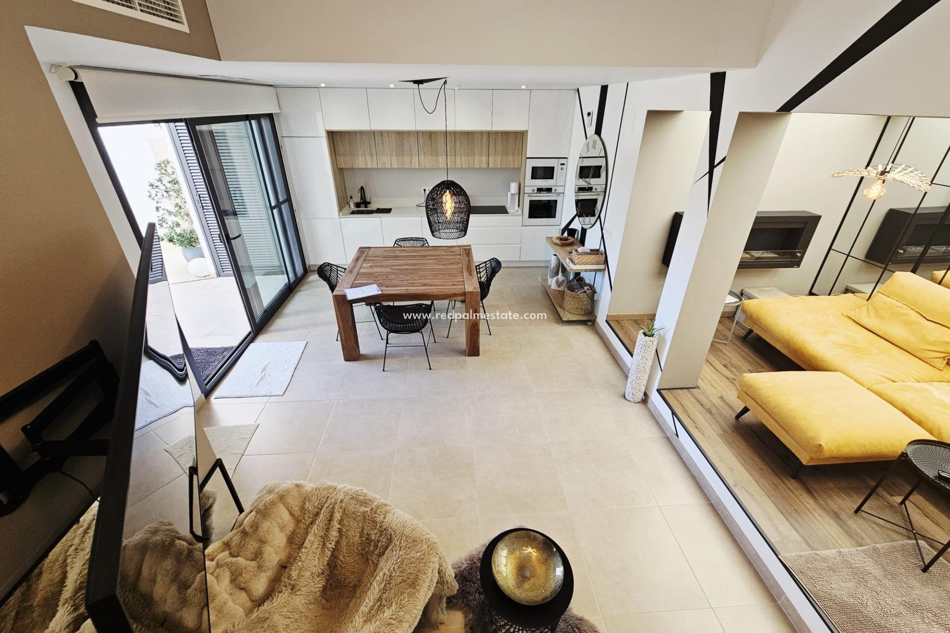 Återförsäljning - Villa -
Benijofar - Benimar