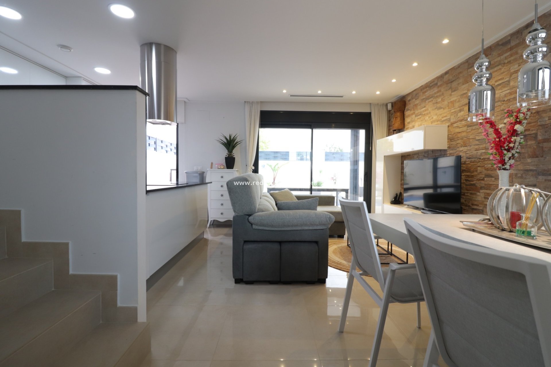 Återförsäljning - Villa -
Benijofar