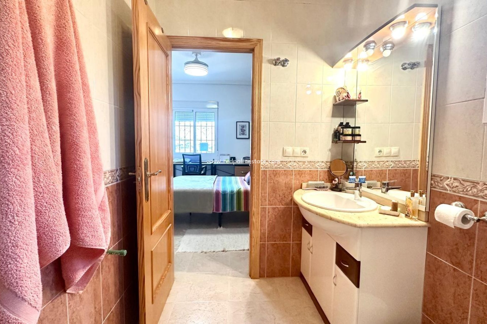 Återförsäljning - Villa -
Bigastro - Comunidad Valenciana