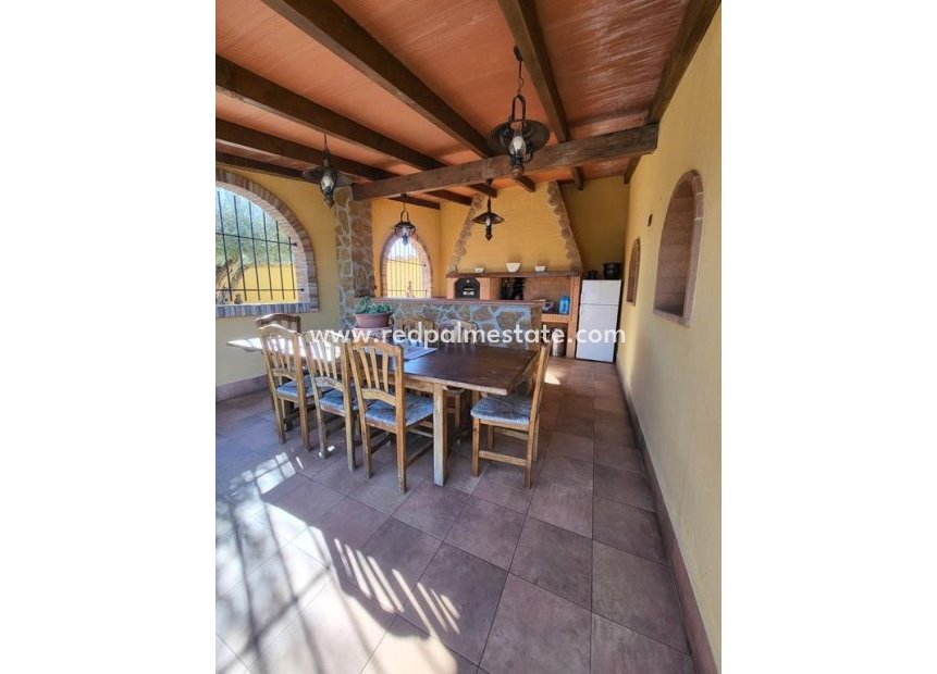 Återförsäljning - Villa -
Bigastro - Inland