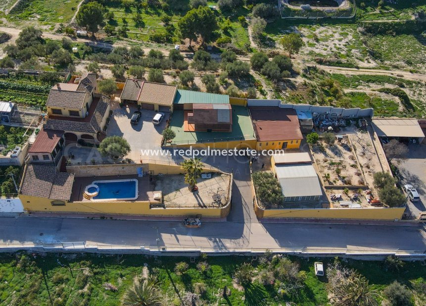 Återförsäljning - Villa -
Bigastro