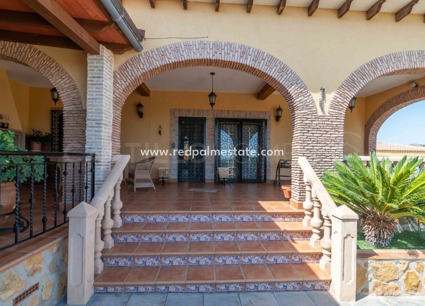 Återförsäljning - Villa -
Bigastro