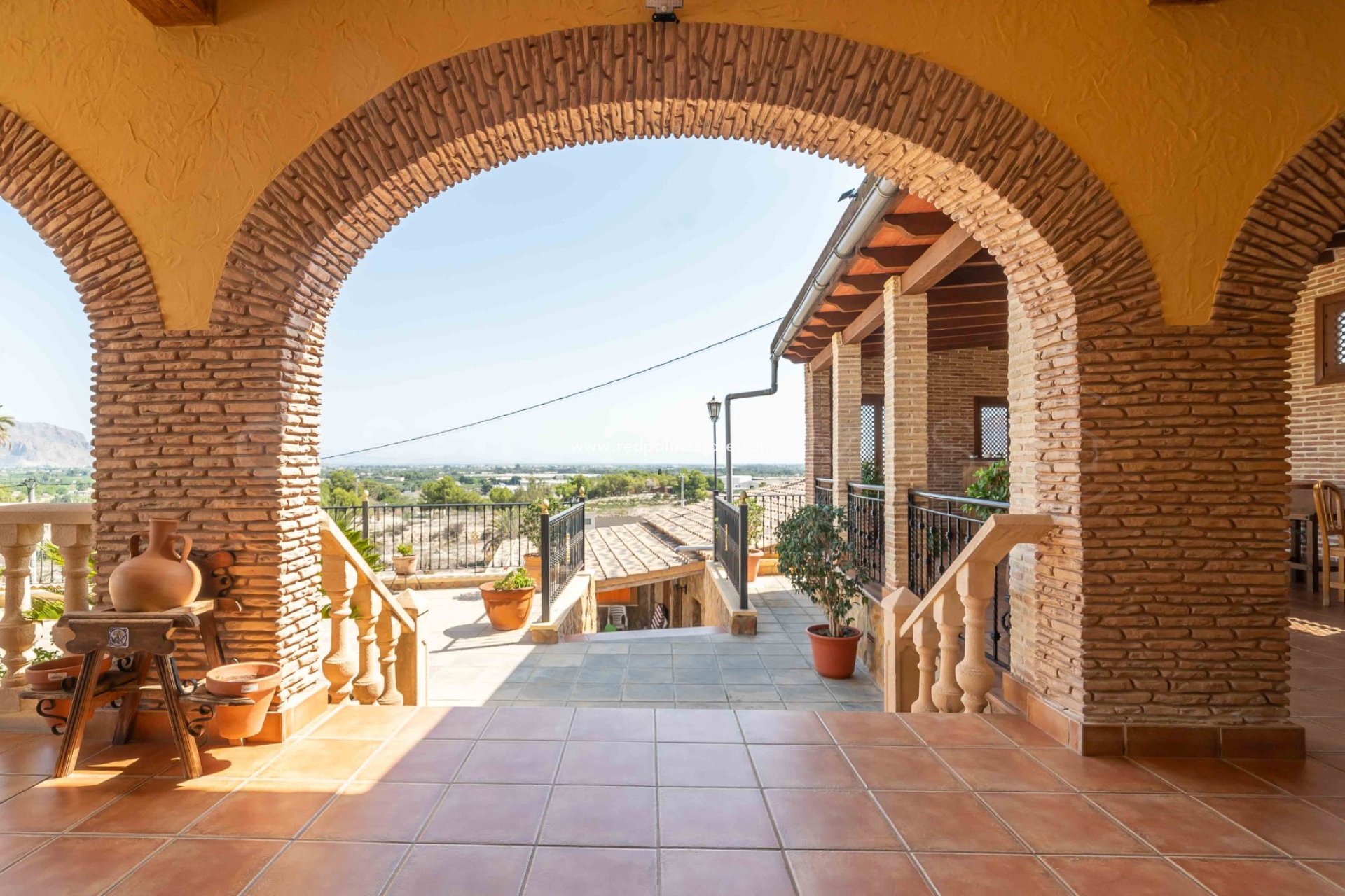 Återförsäljning - Villa -
Bigastro