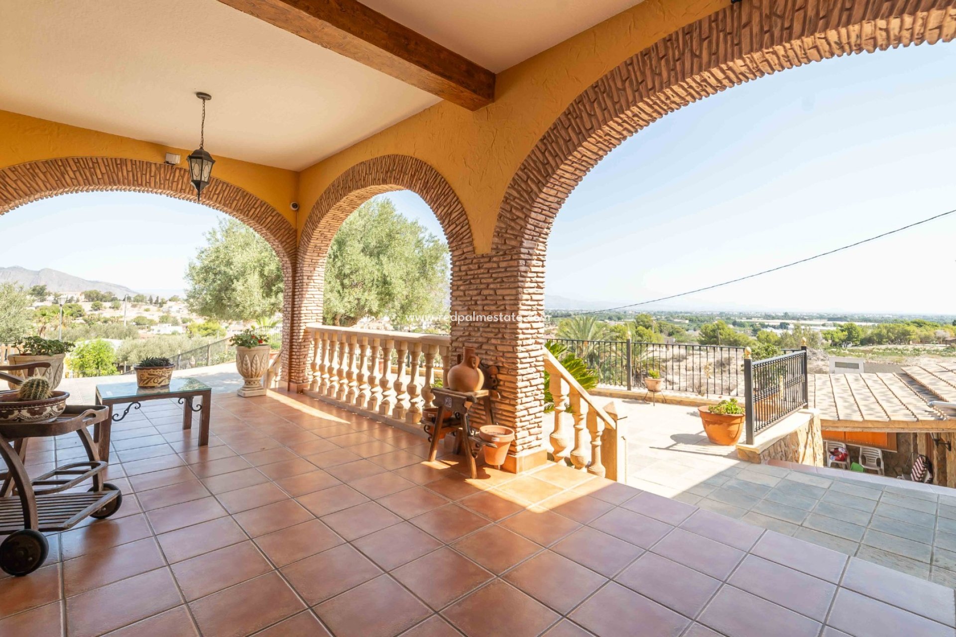 Återförsäljning - Villa -
Bigastro