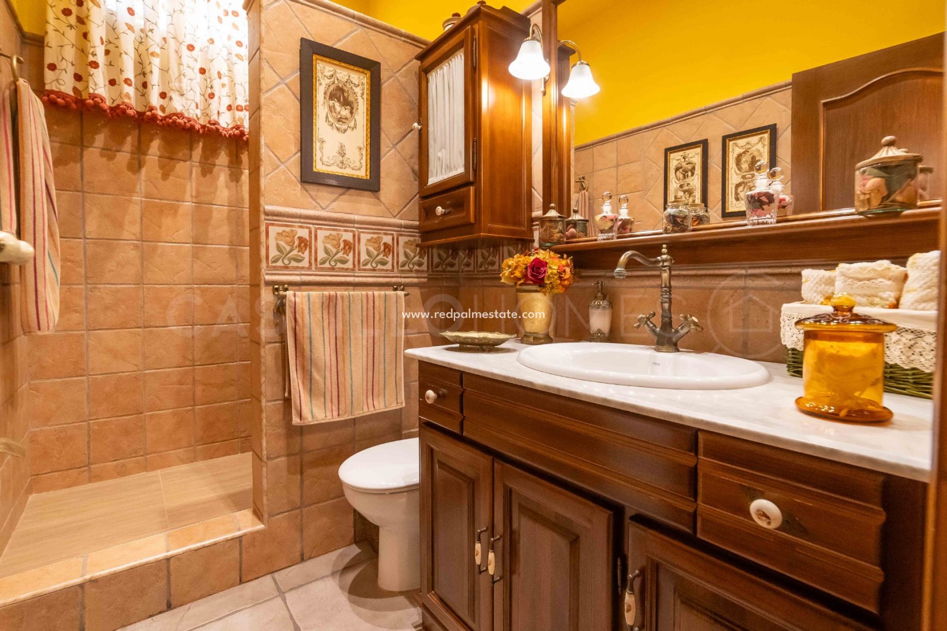 Återförsäljning - Villa -
Bigastro