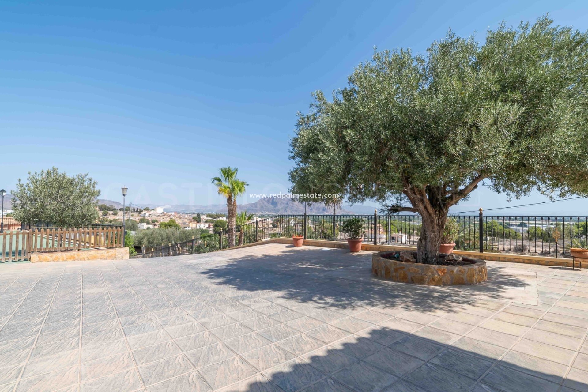 Återförsäljning - Villa -
Bigastro