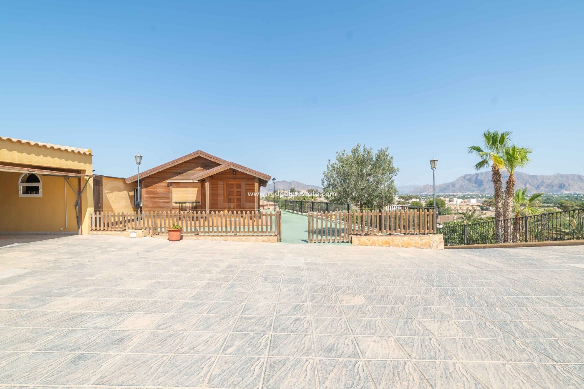 Återförsäljning - Villa -
Bigastro