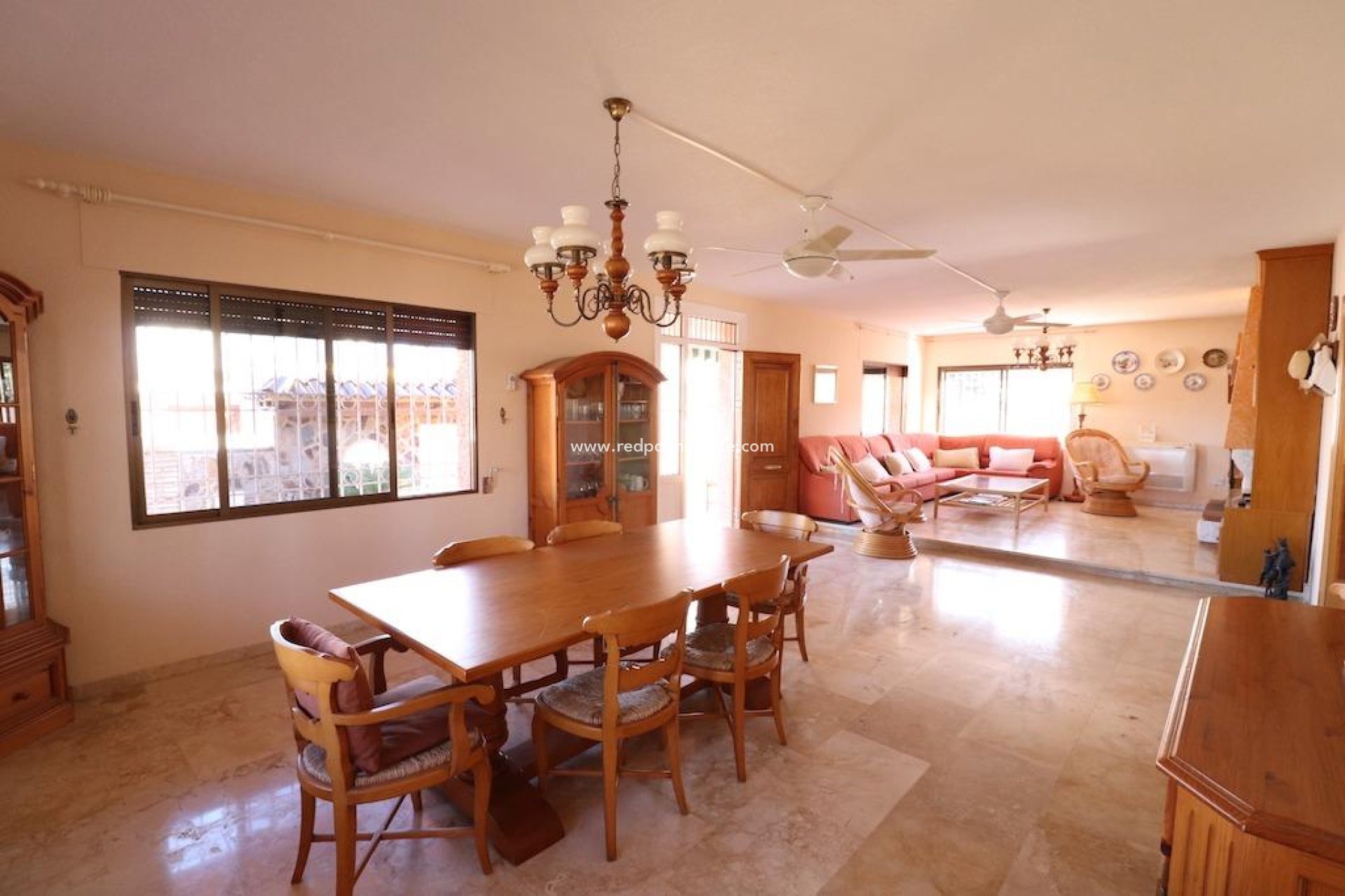 Återförsäljning - Villa -
Cabo Roig - Costa Blanca