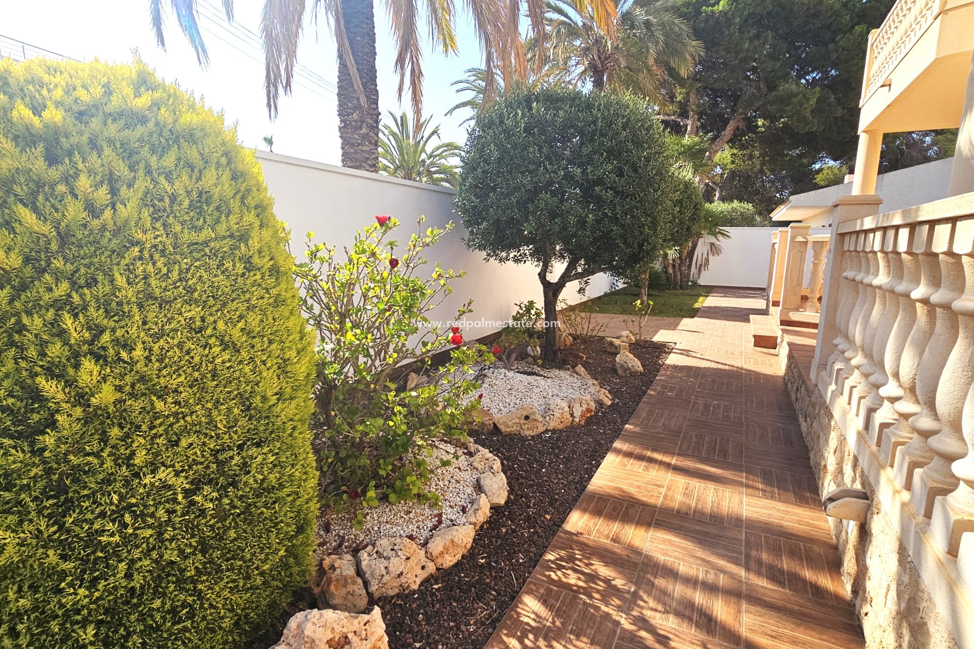 Återförsäljning - Villa -
Cabo Roig - Costa Blanca