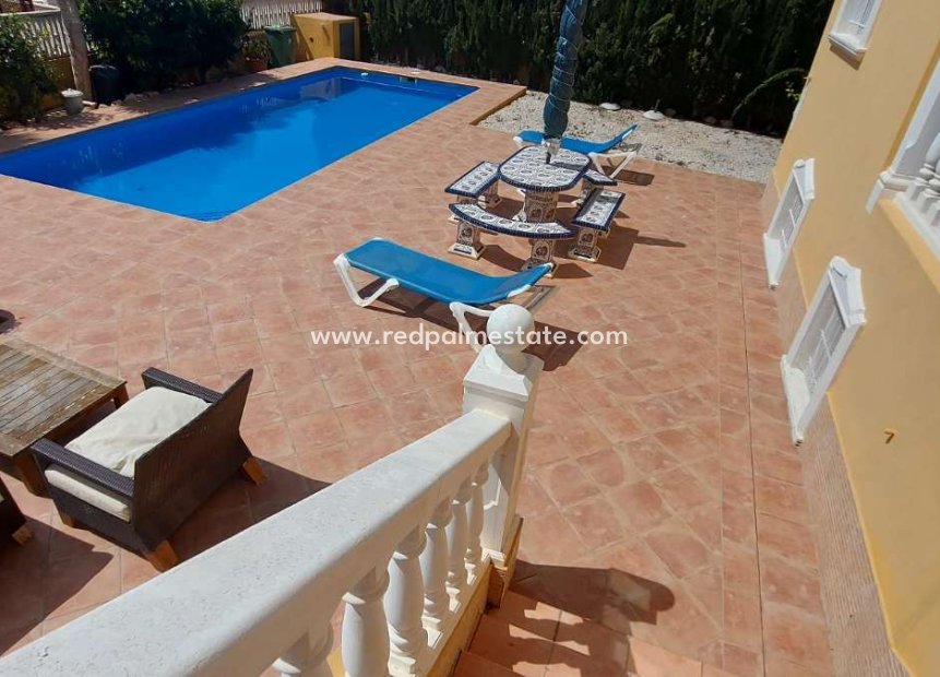 Återförsäljning - Villa -
Calpe - Costa Blanca