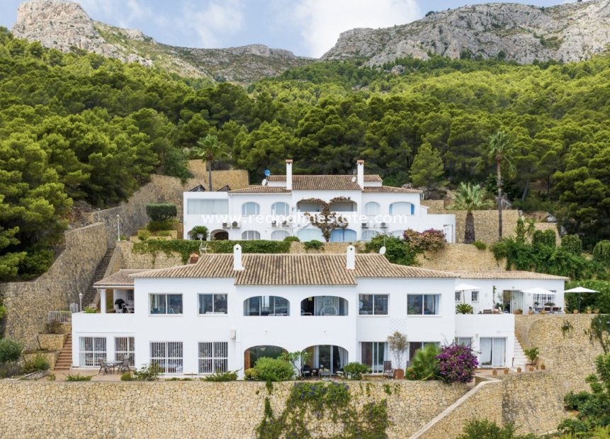 Återförsäljning - Villa -
Calpe - Costa Blanca