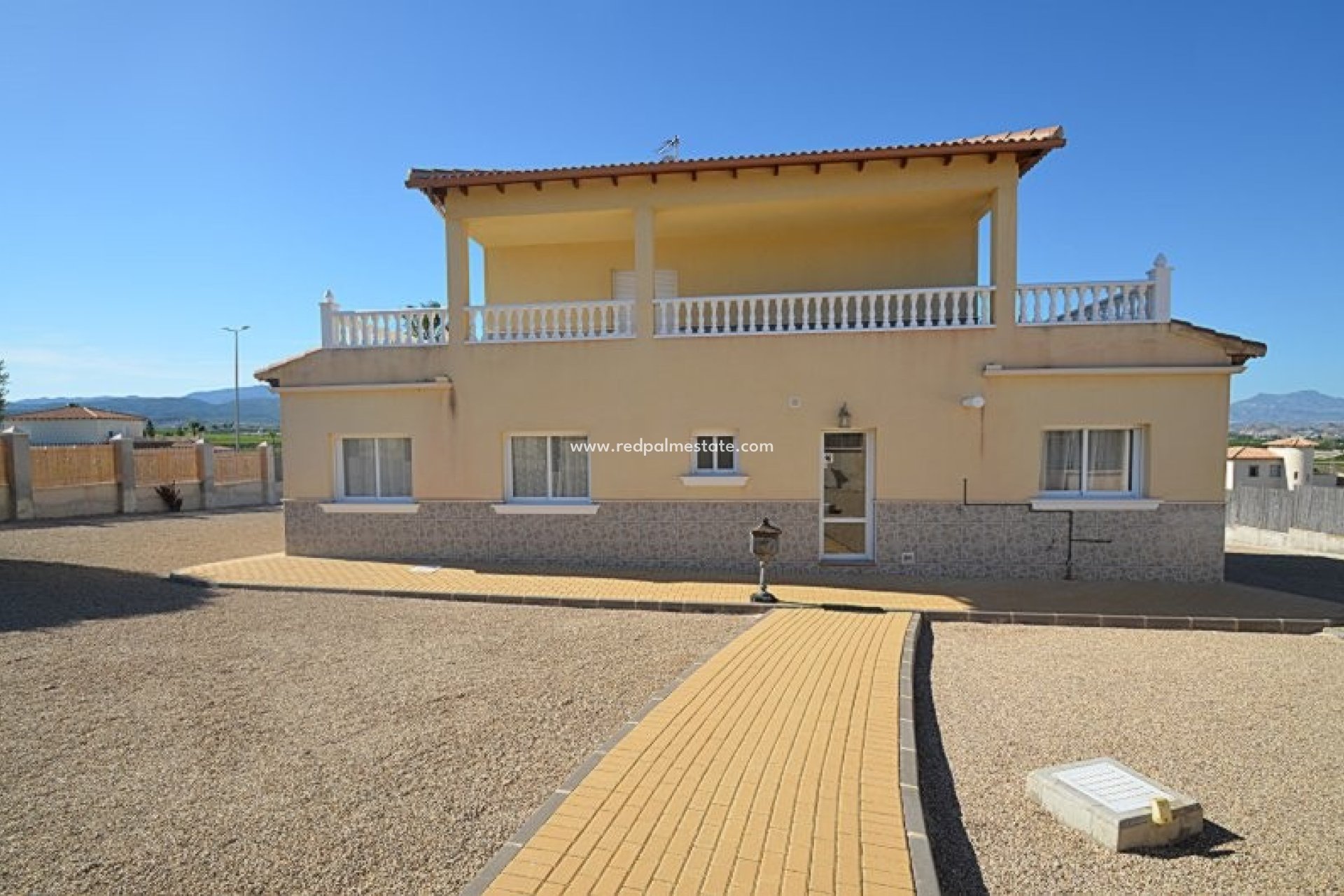 Återförsäljning - Villa -
Campos del Rio