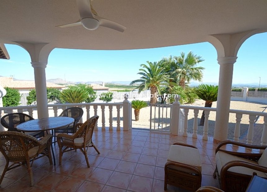 Återförsäljning - Villa -
Campos del Rio