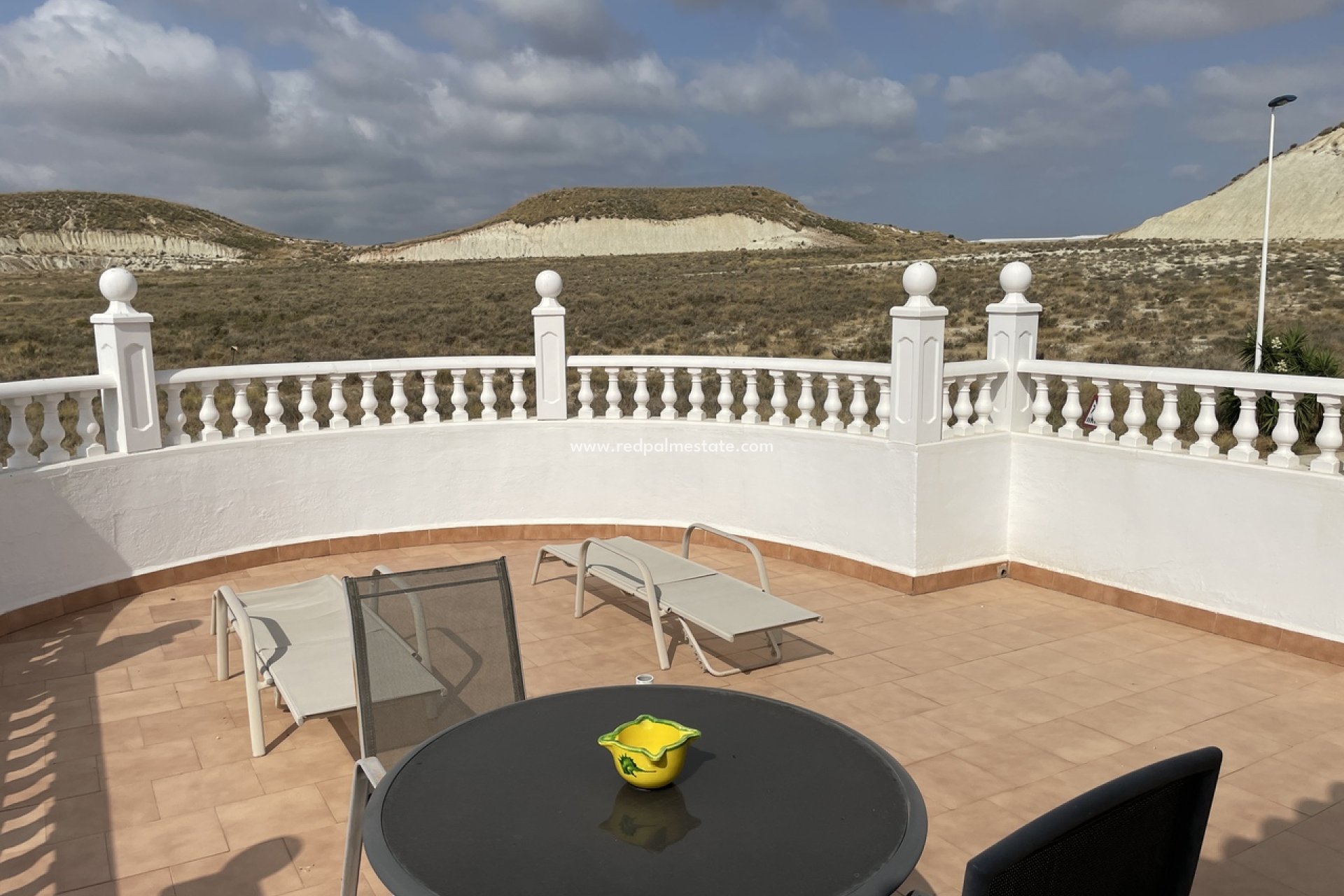 Återförsäljning - Villa -
Camposol - Inland