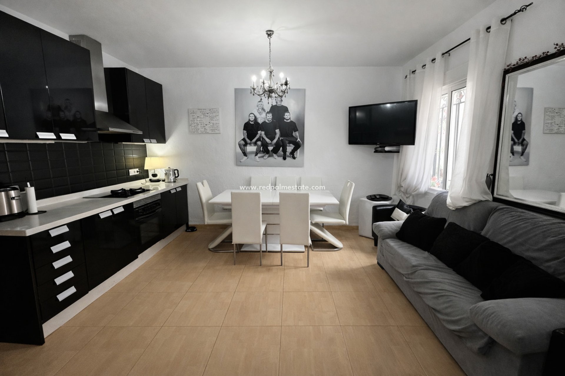 Återförsäljning - Villa -
Castalla - Costa Blanca