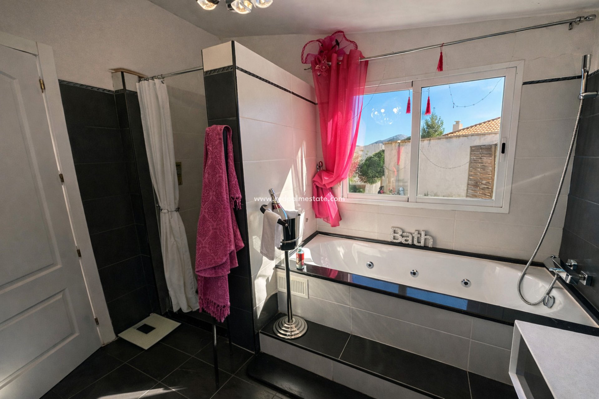 Återförsäljning - Villa -
Castalla - Costa Blanca