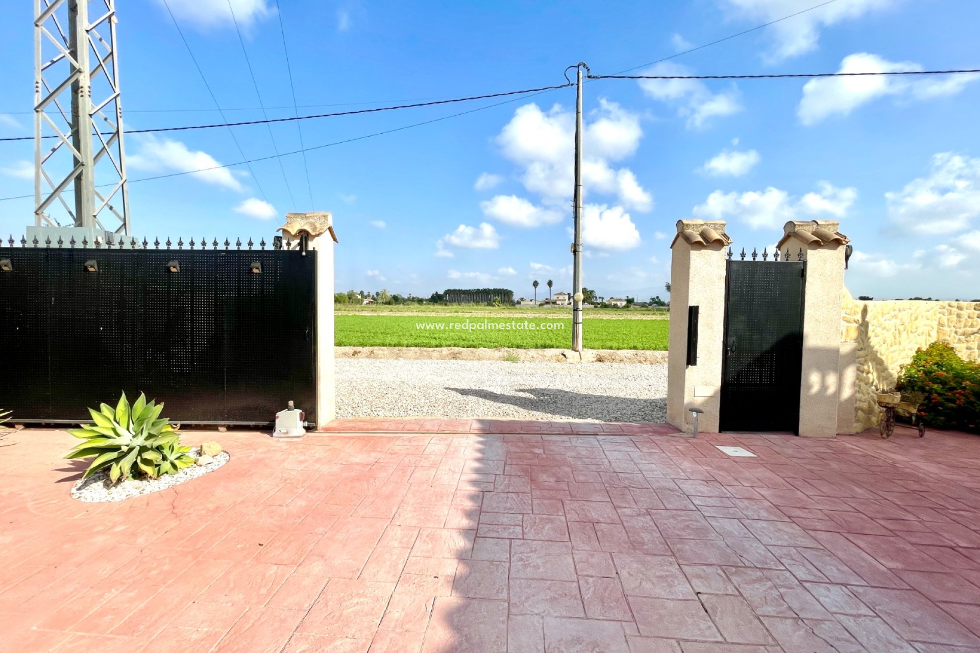 Återförsäljning - Villa -
Catral - Costa Blanca
