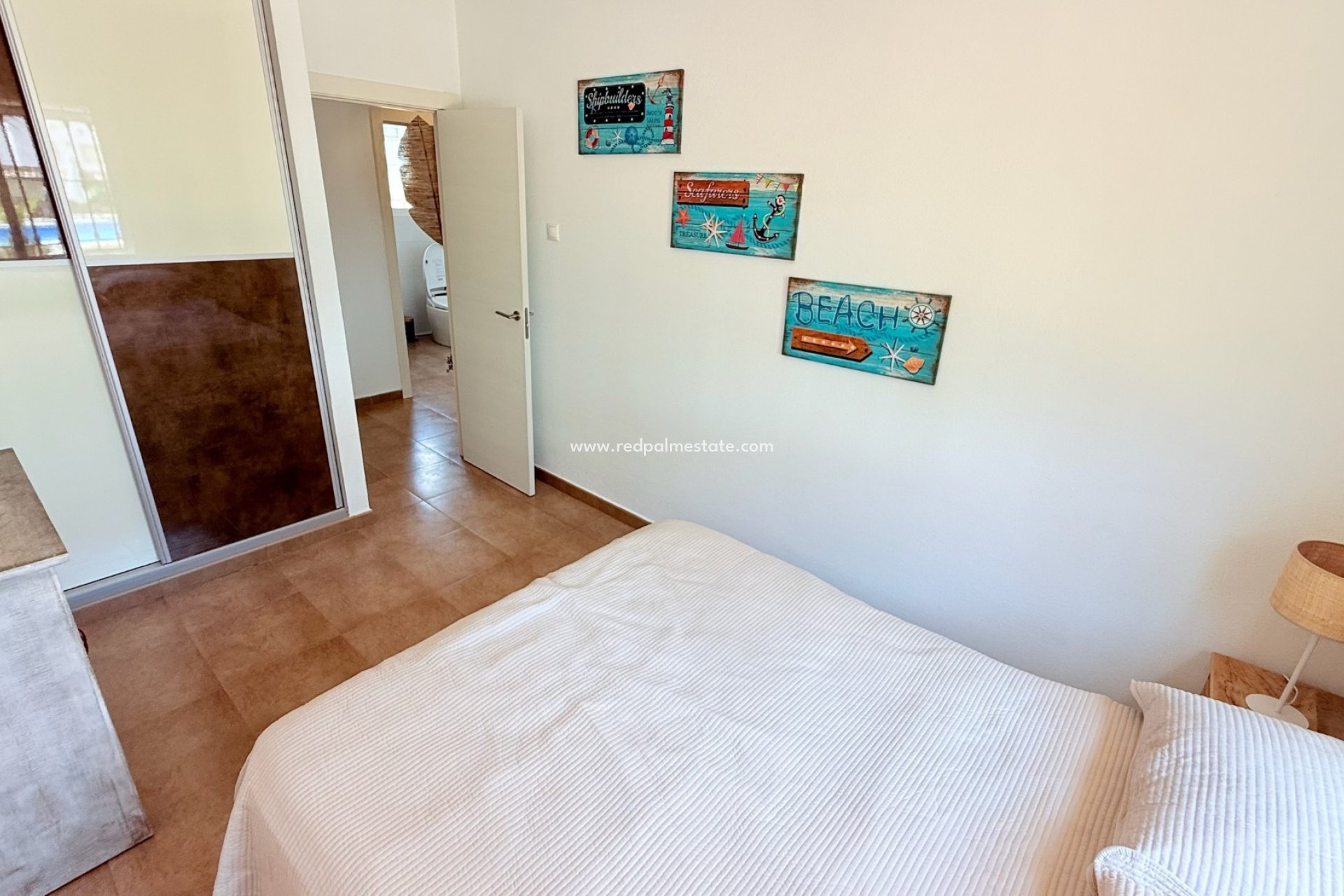 Återförsäljning - Villa -
Catral - Costa Blanca