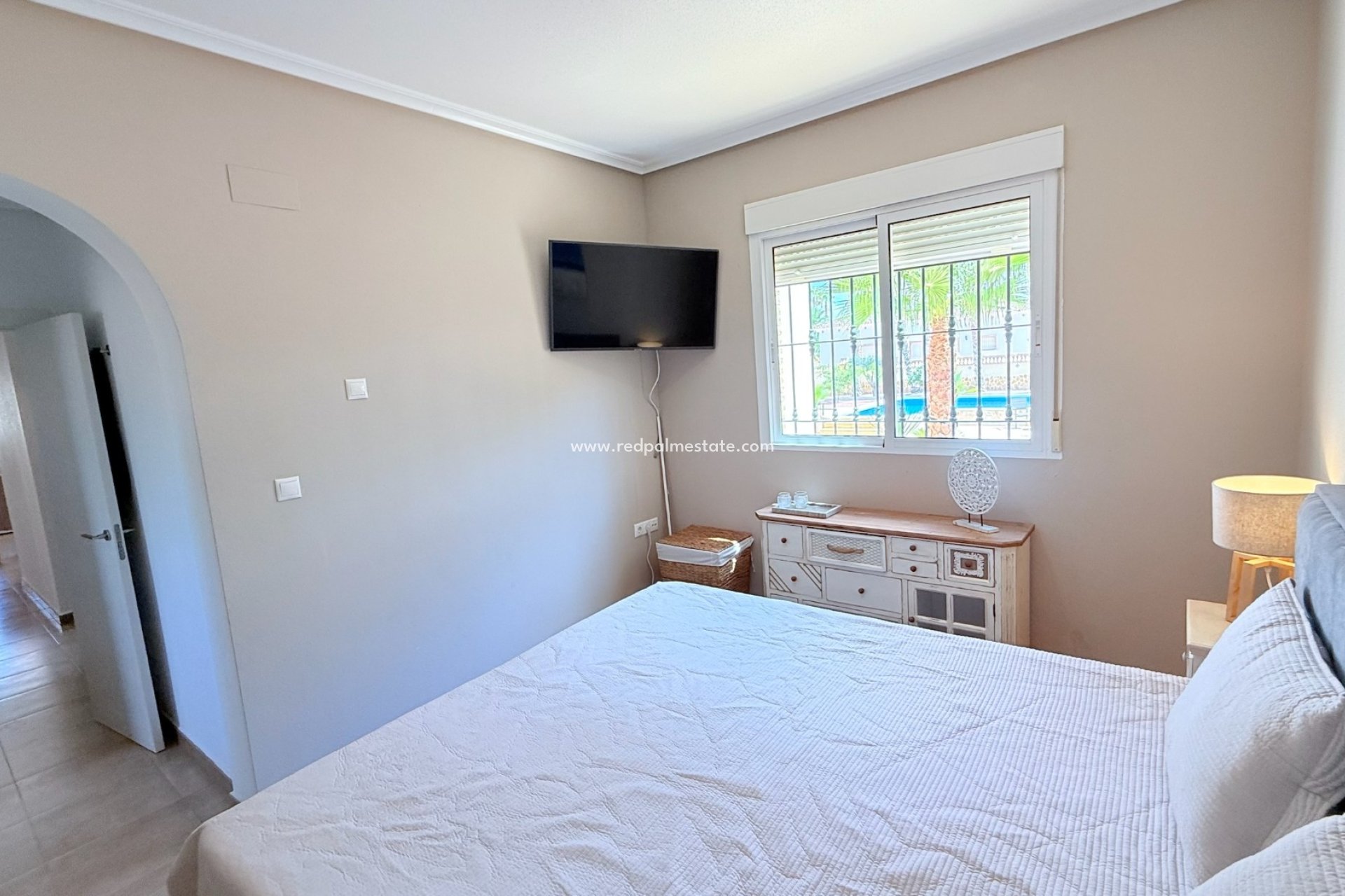 Återförsäljning - Villa -
Catral - Costa Blanca