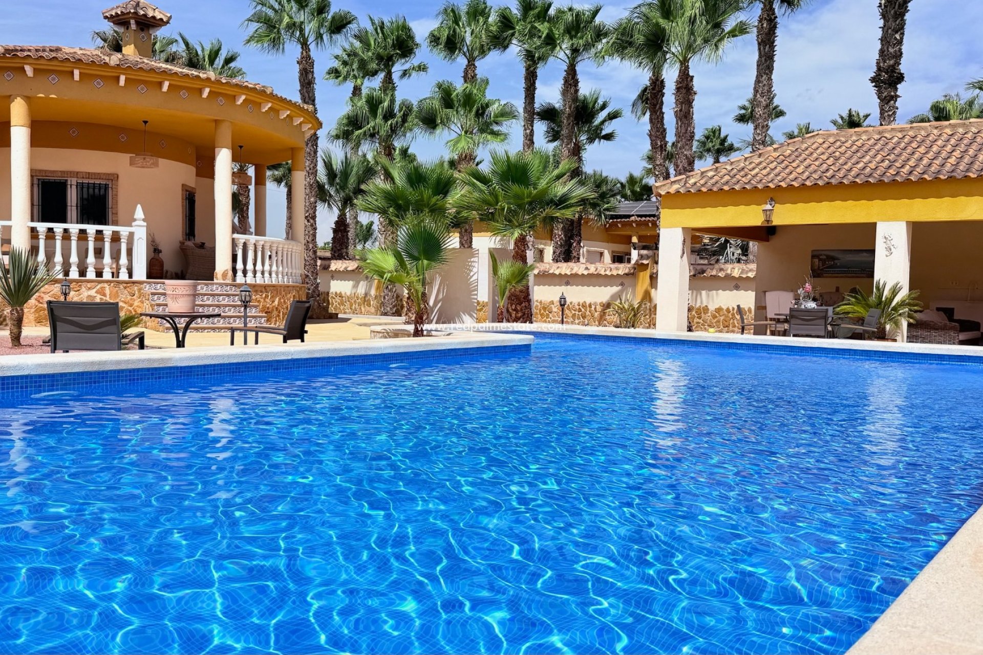Återförsäljning - Villa -
Catral - Costa Blanca