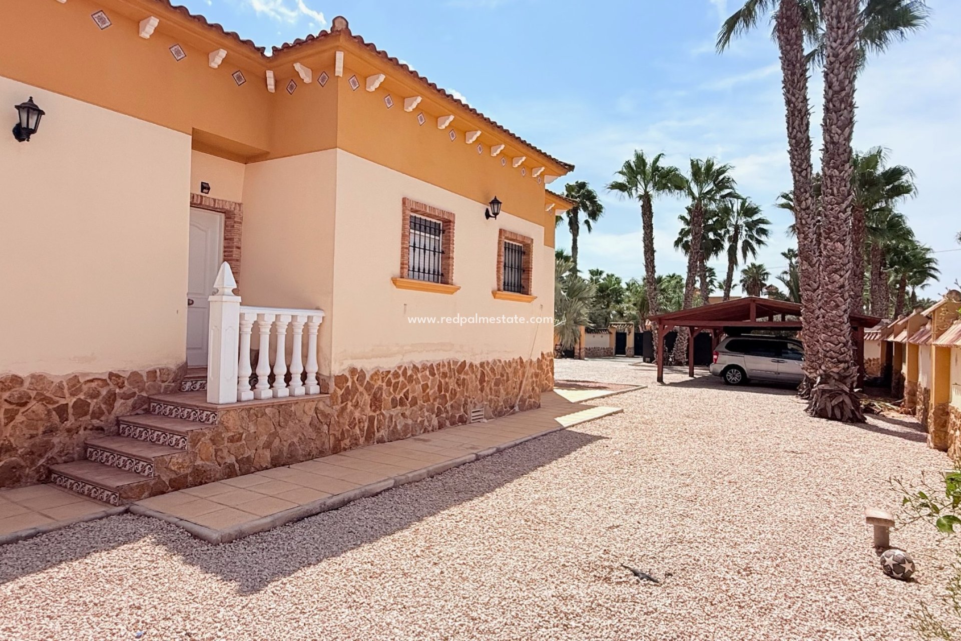 Återförsäljning - Villa -
Catral - Costa Blanca