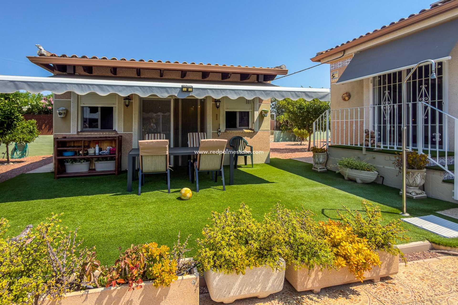 Återförsäljning - Villa -
Catral - Costa Blanca