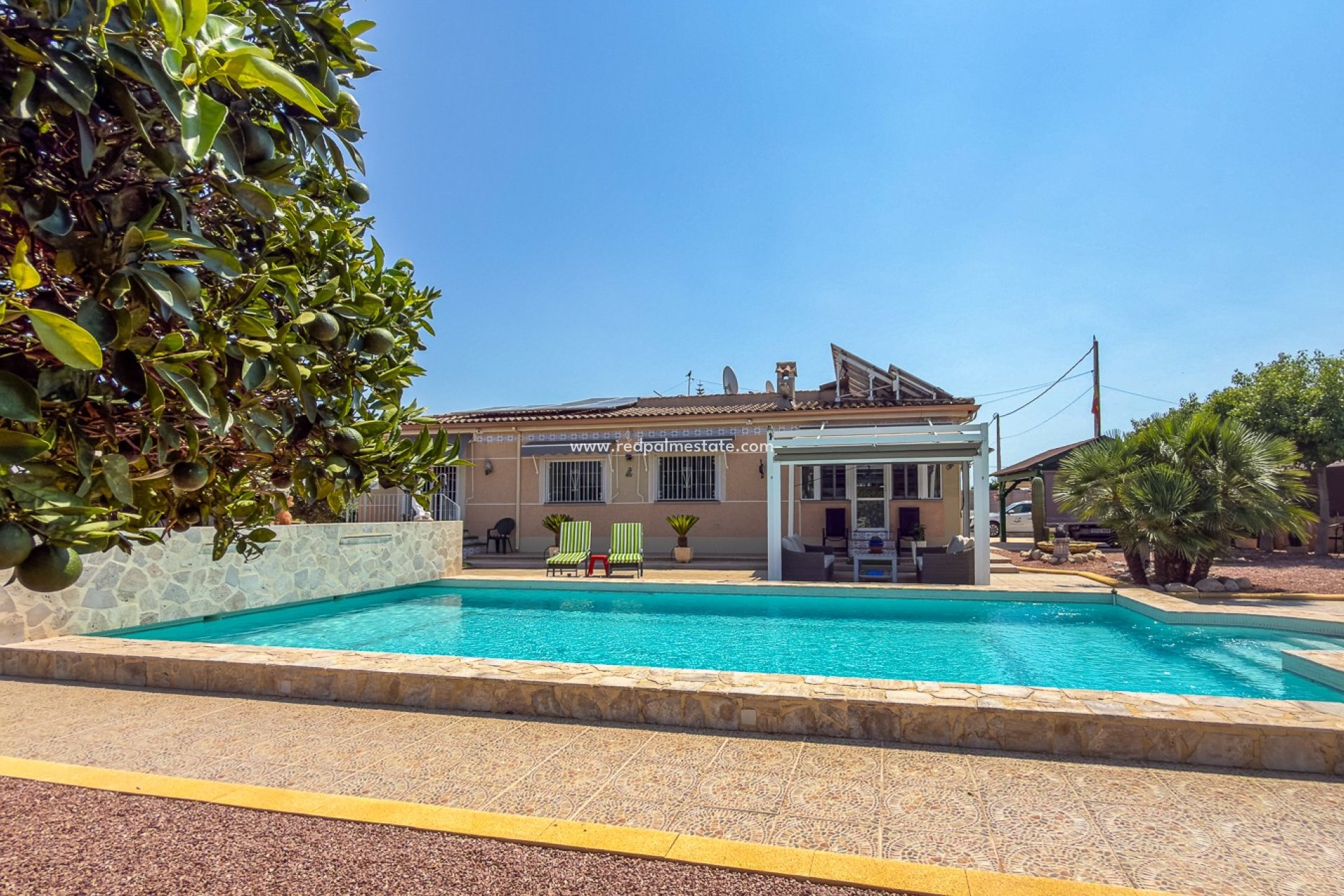 Återförsäljning - Villa -
Catral - Costa Blanca