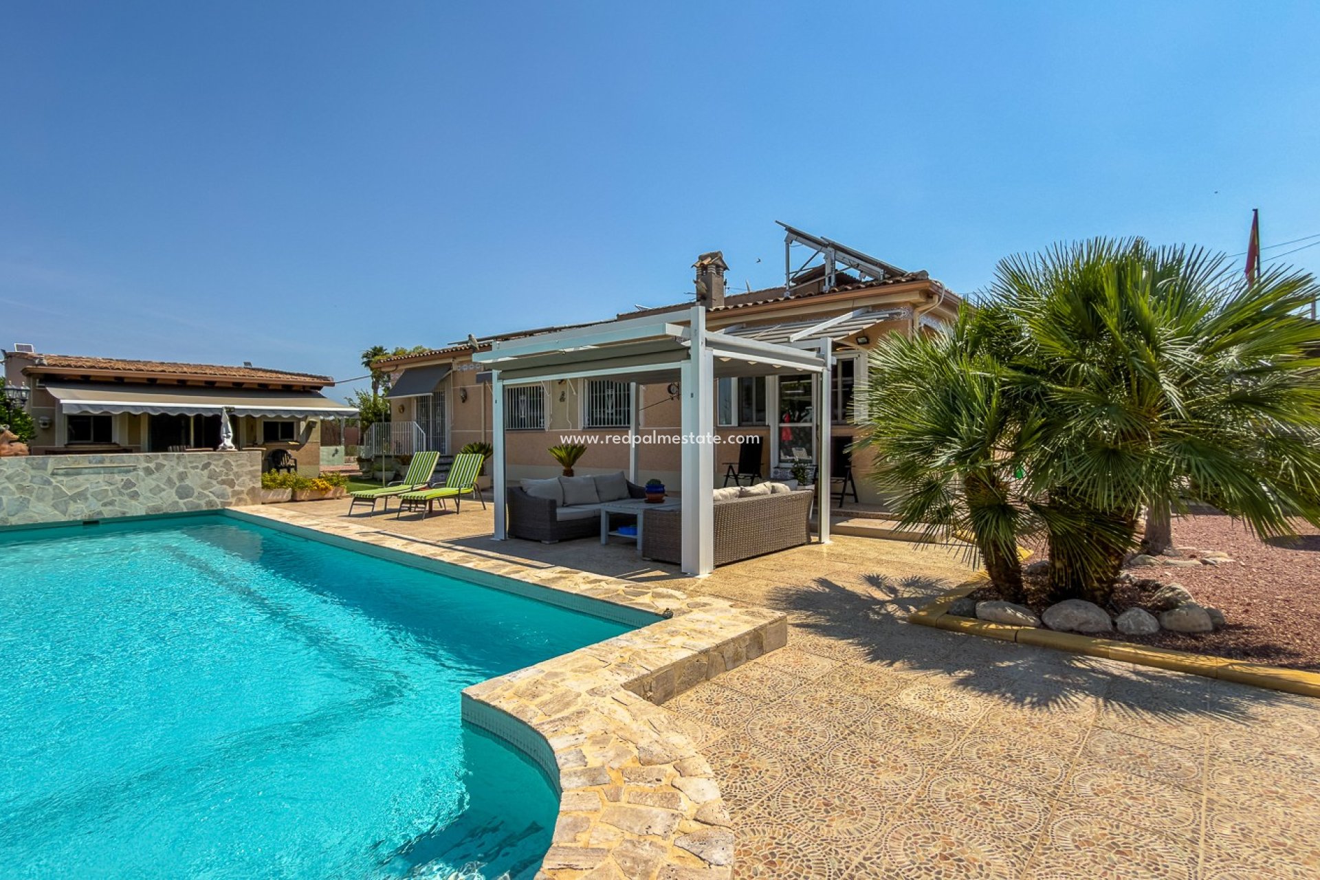 Återförsäljning - Villa -
Catral - Costa Blanca
