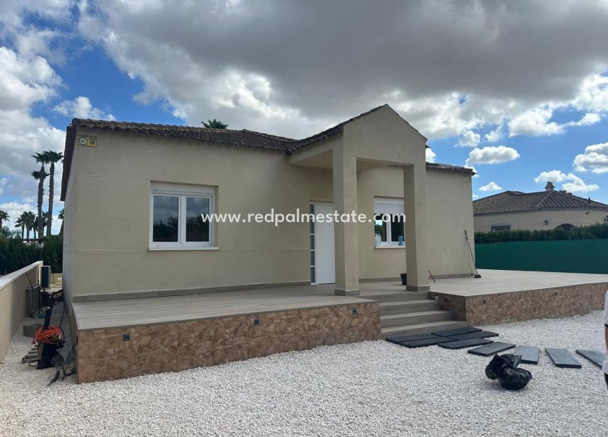 Återförsäljning - Villa -
Catral - Costa Blanca