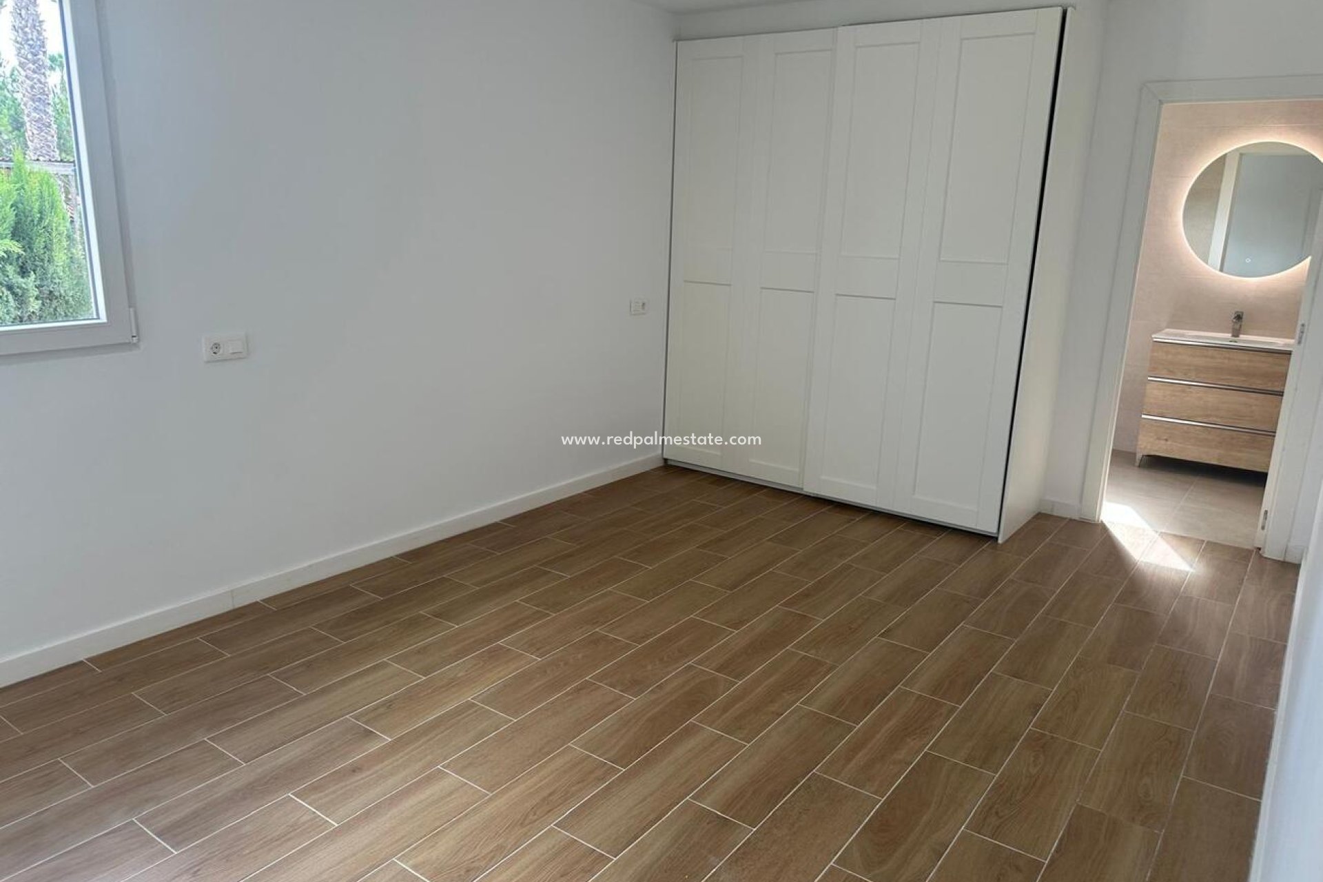 Återförsäljning - Villa -
Catral - Costa Blanca